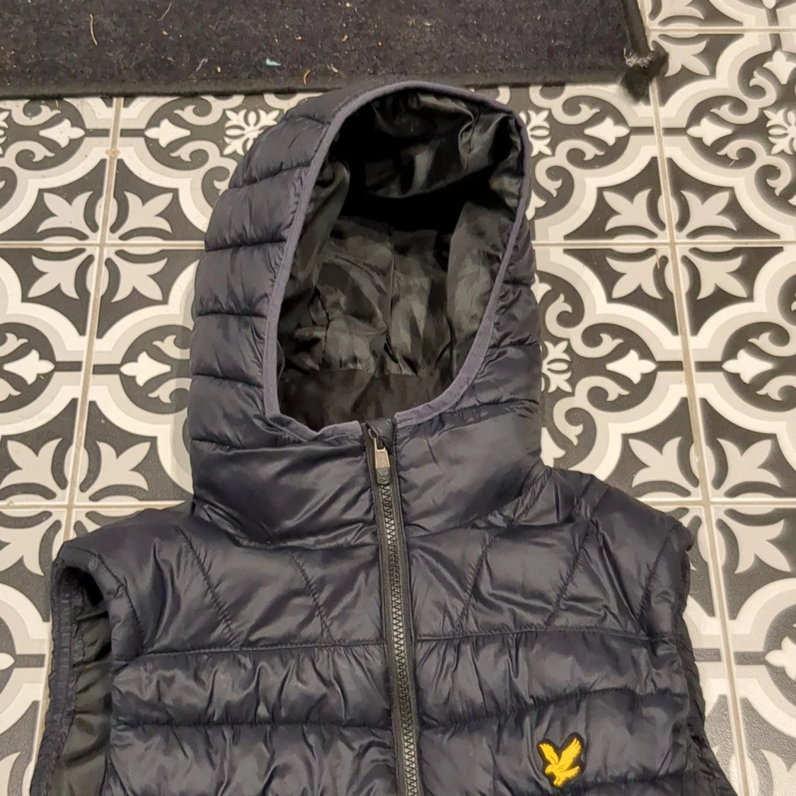 Lyle & Scott väst  - 90