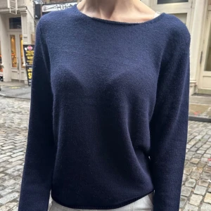 Stickad Tröja brandy Melville  - 💙