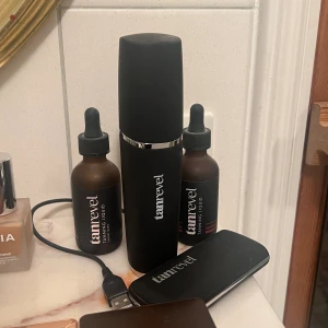 Tanrevel PRO selftan maskin använd 2 ggr - Så gott som ny. Superfint och naturligt resultat. Inköpt för 1 299 hos Tanrevel för ca 4 mån sedan. Laddare medföljer. 