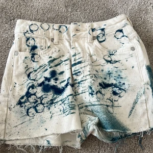 Jeanspura - Säljer mina jätte fina tie die shorts ! Älskar dom men dom va för små ❤️