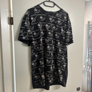 Dsquared tshirt - Dsquared tshirt storlek xxl