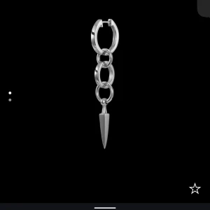 Maria örhängen  - Säljer mitt maria örhänge jätte fint 🩷🩷