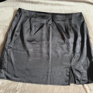 KortKjol  - Oanvänd, då jag köpte en storlek för stor 