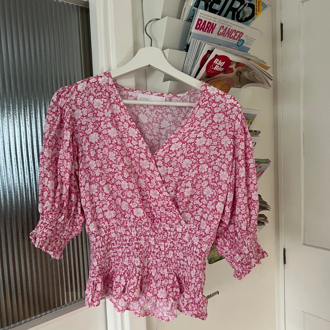 Somrig topp - 90