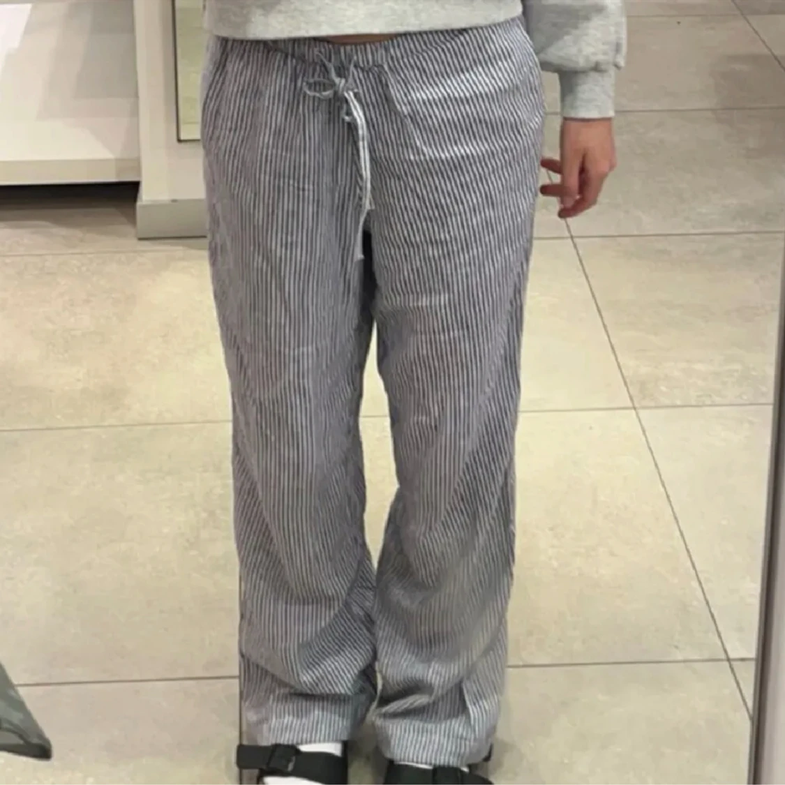 Randiga linnebyxor  - 91