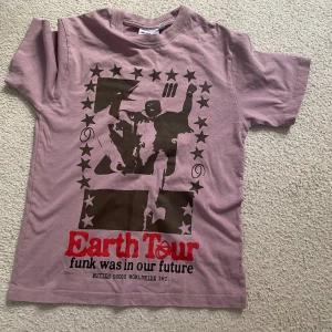 Butter t shirt - Oanvänd bitter t shirt köpt för 500kr.  pris kan diskuteras