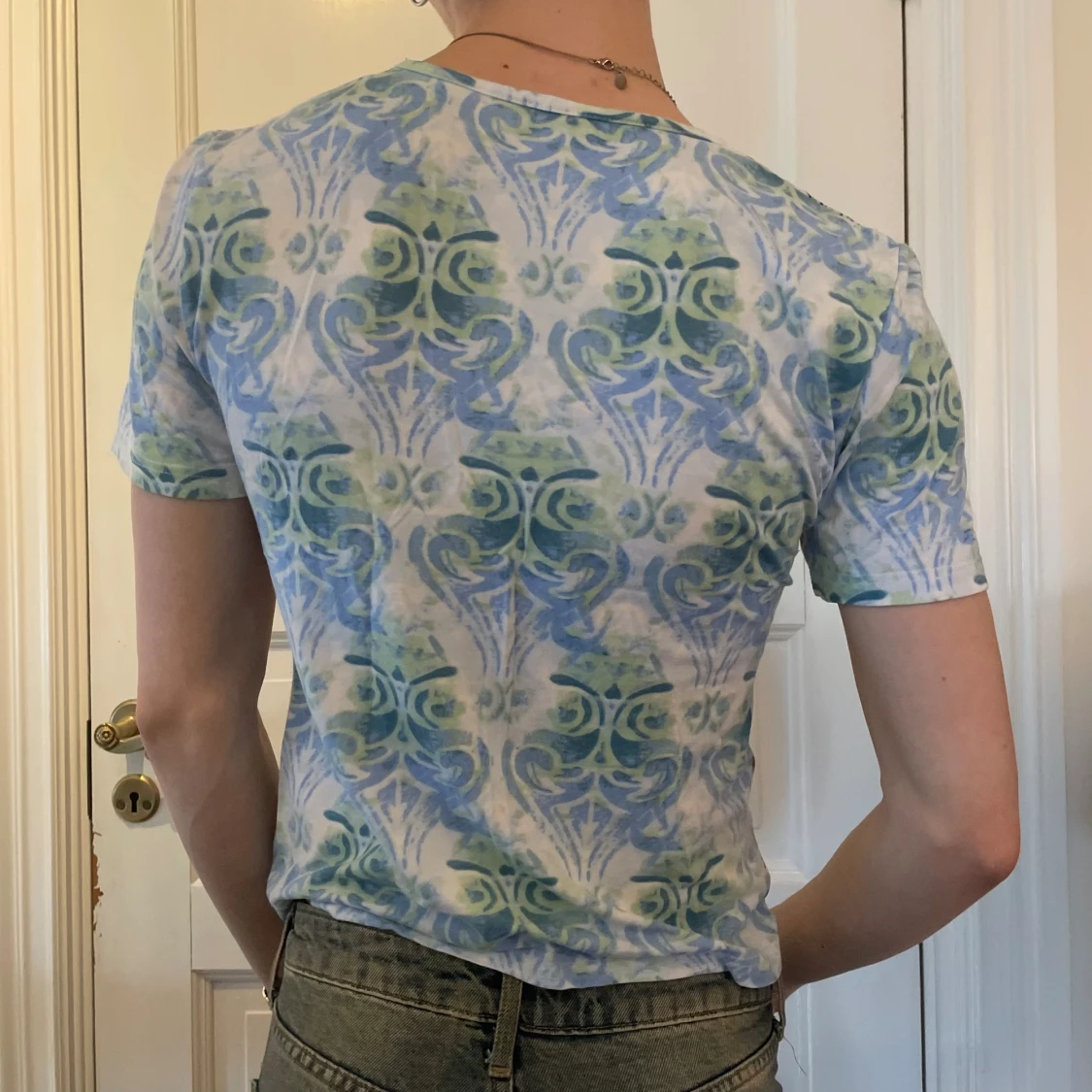 Vintage graphic tee baby tee t-shirt färgglad y2k - 91