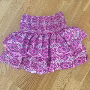 Kjol - Fin somrig kjol!