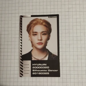 Hyunjin oddinary id-kort - ||Bra skick|| 22kr + 22kr Frakt|| Tryck EJ på köp nu|| Pris kan diskuteras||