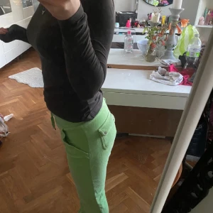 Juicy cortoure - Väl skick, sitter bra om man har s eller xs. Väldigt fina, säljer dom för har tröttnat.❤️du står själv för frakt 