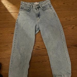 Jeans - Jeans från Bershka. Lite oversized look🩷