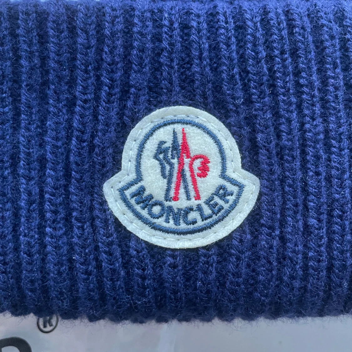 Moncler mössa - 91