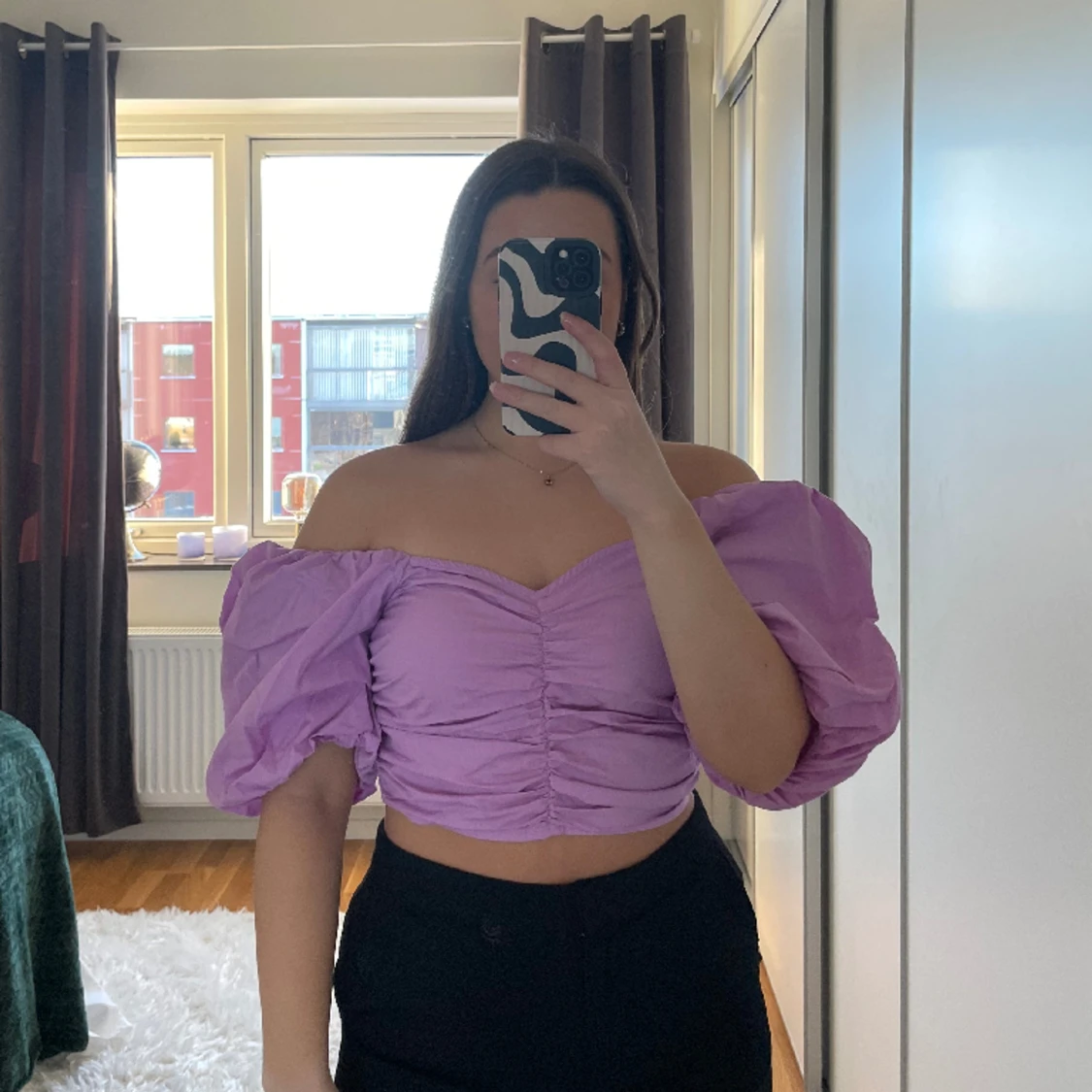 Lila blus med puffärm - 90