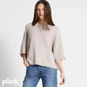 stickad tshirt  - säljer denna från lager 157 priset för den e slutsåld 