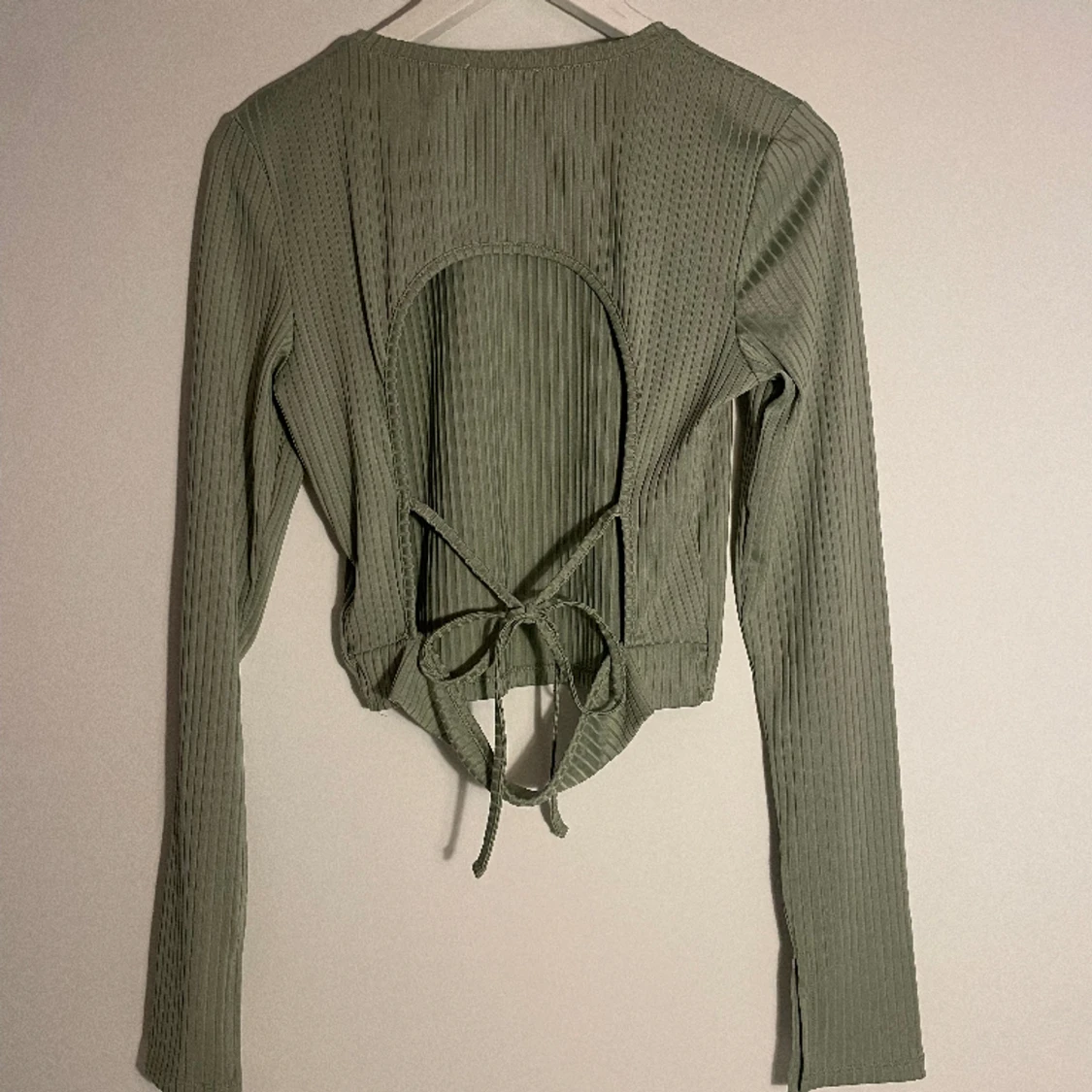 Topp med öppen rygg  - 90