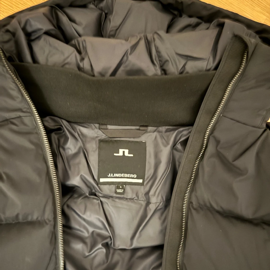 J.Lindeberg Svart Vinterjacka - 91