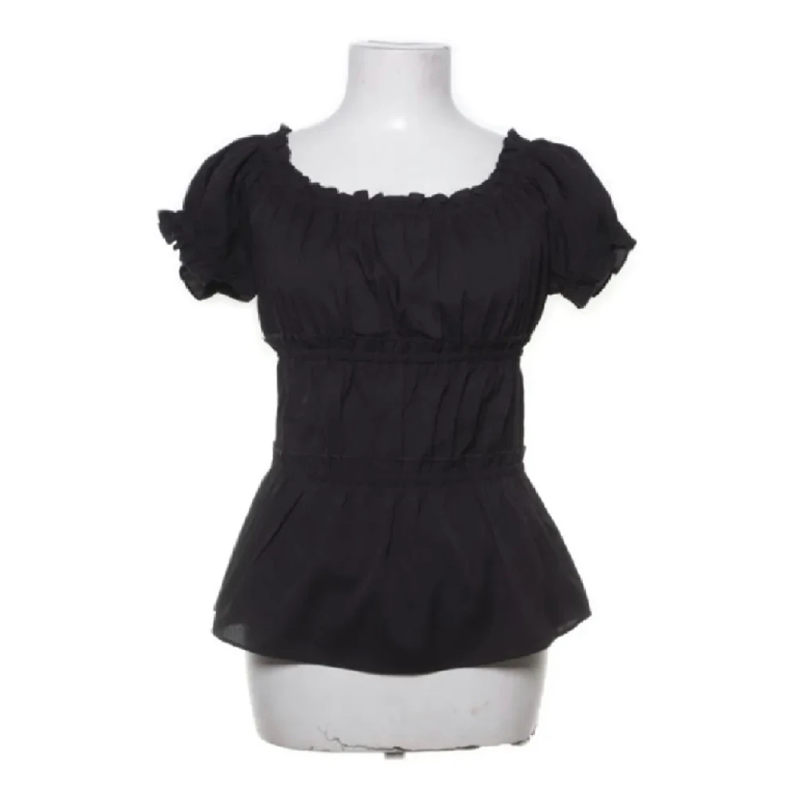 Svart blus i nyskick 💘