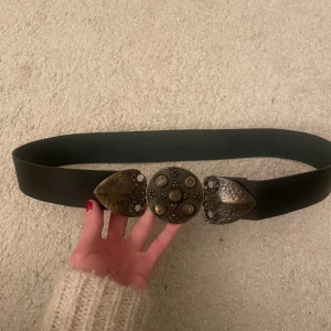 Vintage bälte/skärp - Säljer detta gamla vintage bälte