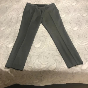 Kostymbyxor - Kostymbyxor