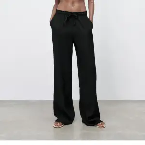 Så svala och sköna byxor från Zara, perfekt nu till sommaren. Slirig använda då dem är alldeles för långa på mig💛