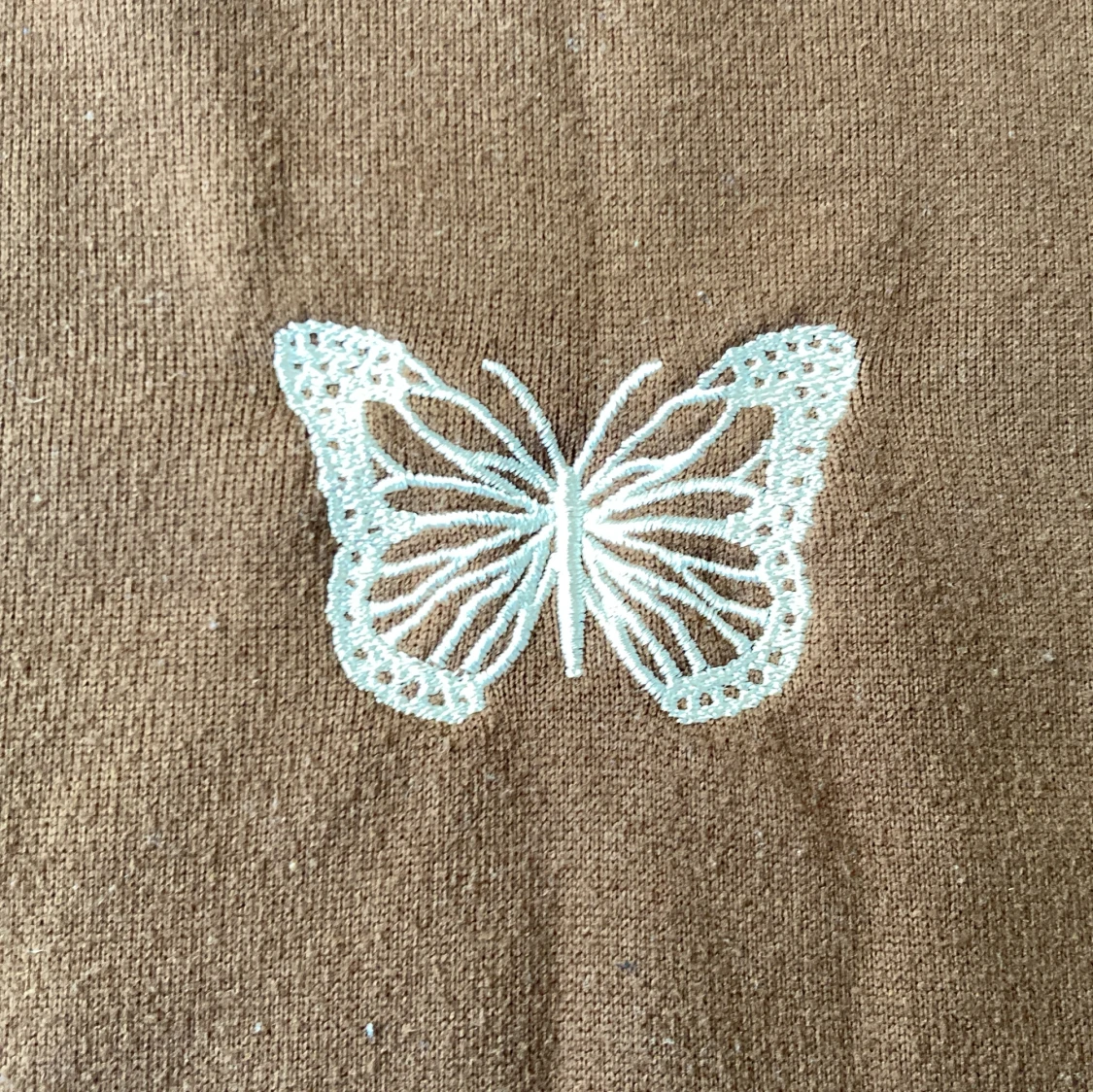 Brun fjärilströja - 93