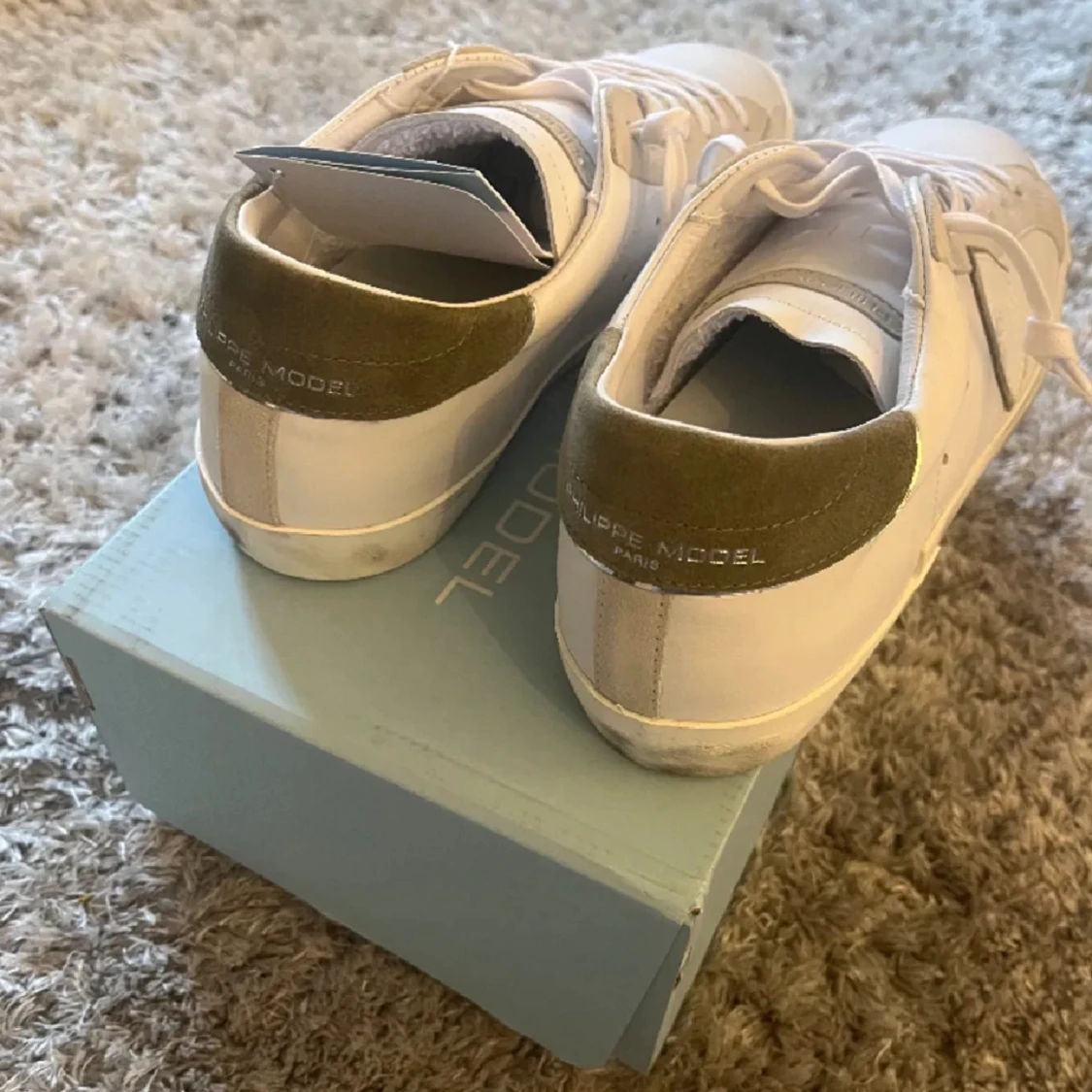 Philippe model  - 91