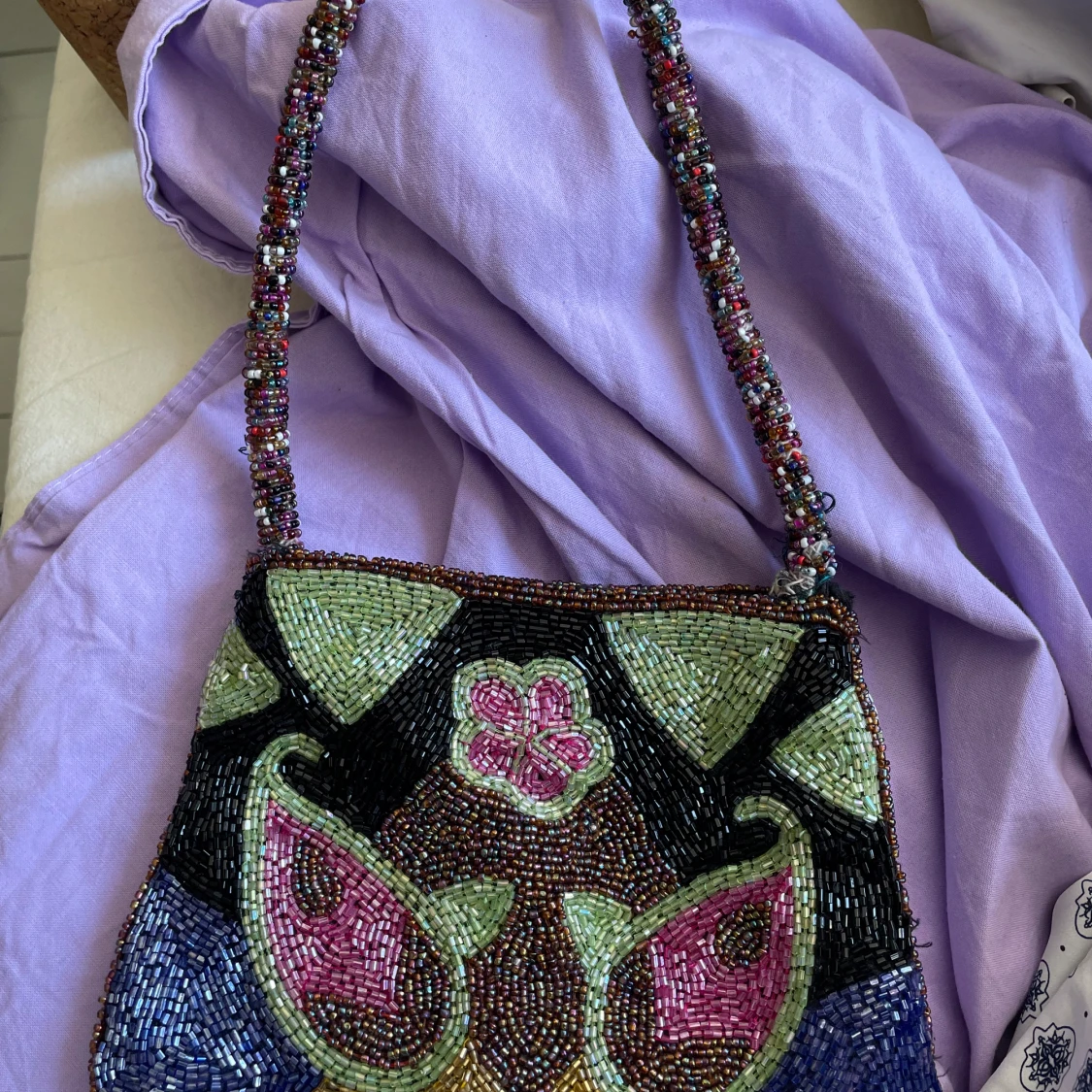 Fin pärlväska - 90