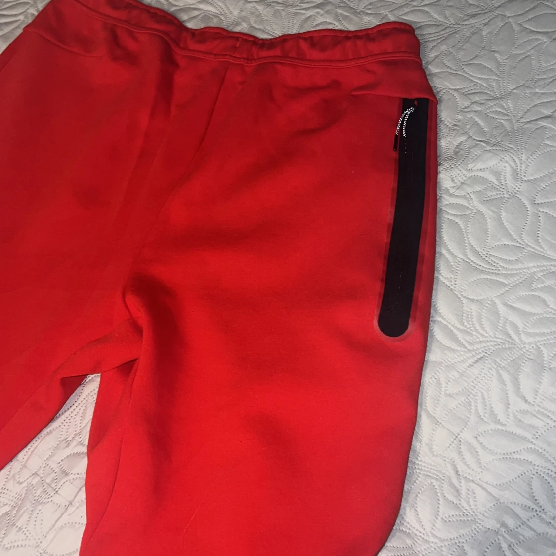 Röda Nike byxor - 91