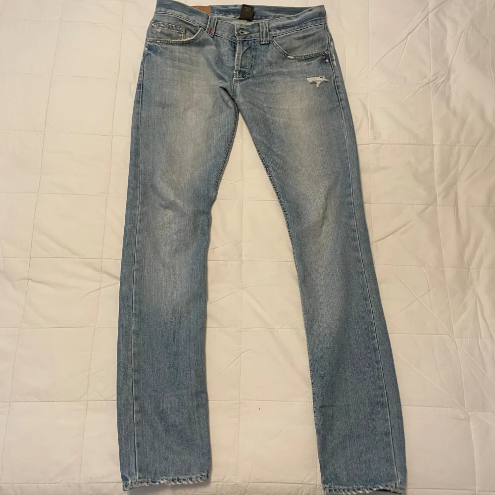 Snygga dondup jeans i modellen Mius. . Jeans & Byxor.