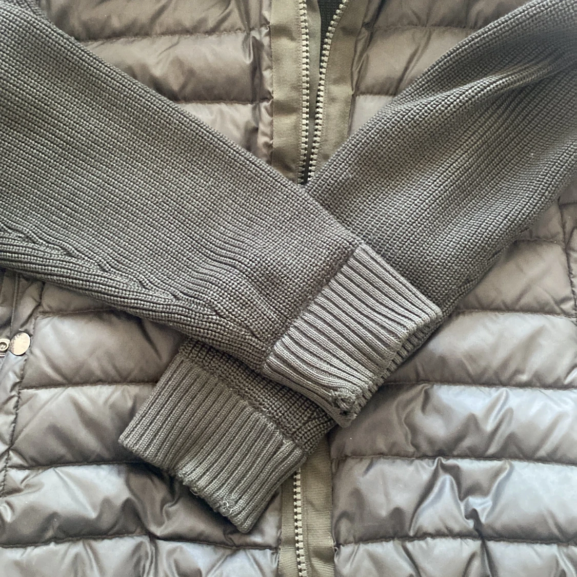 Moncler Cardigan - 92
