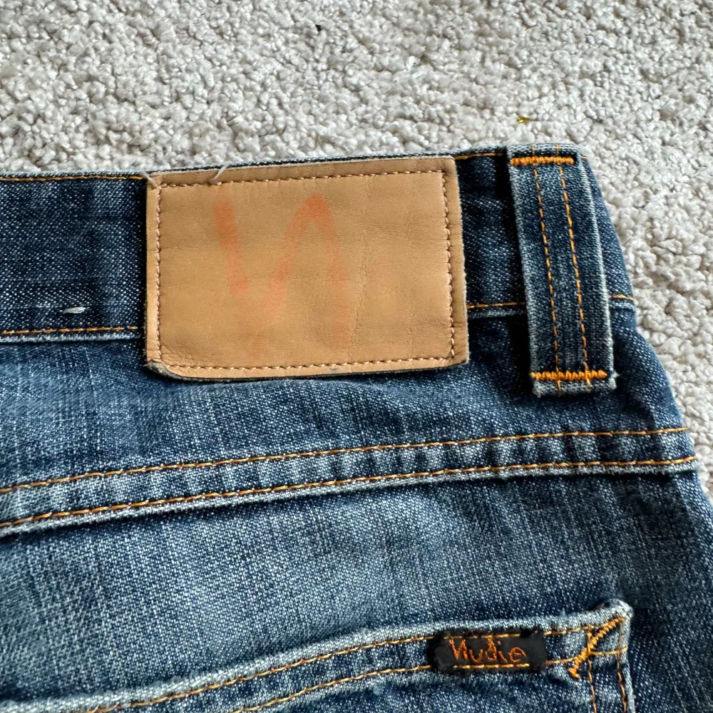 Feta jeanshorts från Nudie!. Shorts.