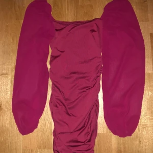 Klänning  - Endast testad. Tall xs