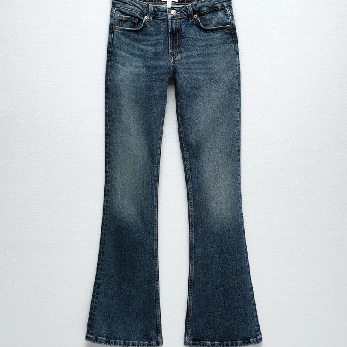 Boot cut jeans