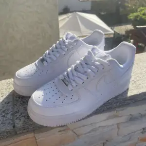 Nike Air Force 1 Strl 43 Helt nya i förpackning