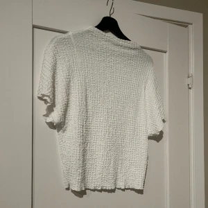 Zara topp - Topp från Zara i storlek S. Väldigt fint skick! Pris: 150kr💞