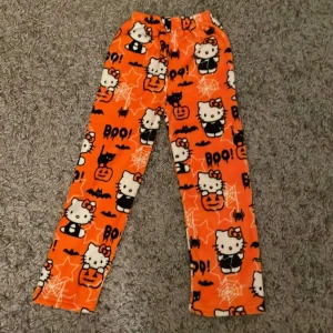 Andra paret Pjamas byxor (reserverade) - Exakt likadant som första anonsen men ett annat par  (Köp inte resarverat)