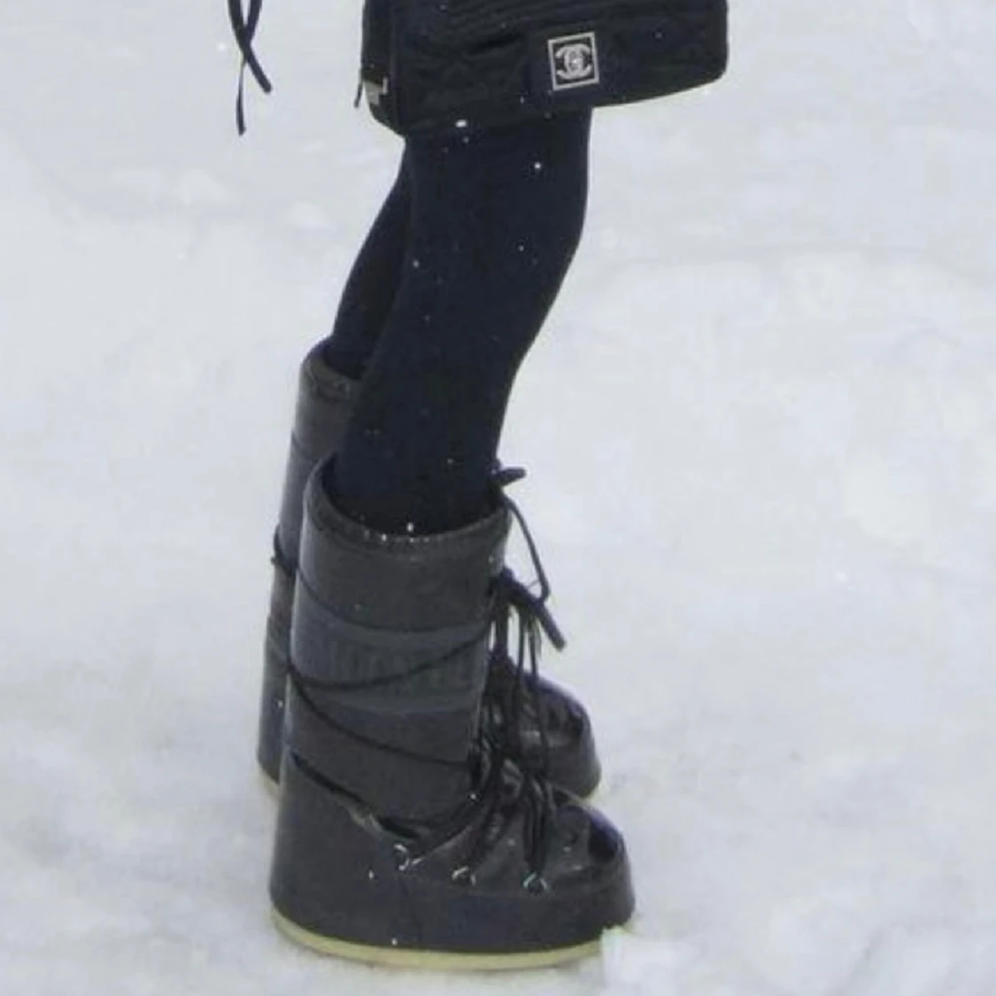 Moonboots glansiga - 90