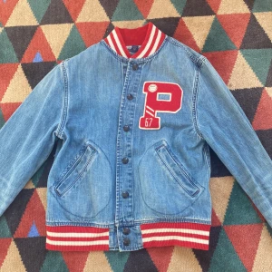 Ralph louren jeansjacka - Använt två gånger, (10 12 år)