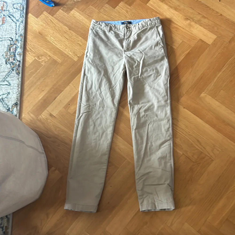 Ralph lauren chinos slum fit storlek 155/160. Jeans & Byxor.