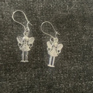 Örhängen  - Nya örhängen ,nickelfria 