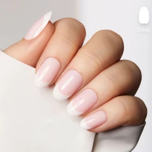 Switch nails 💅💗 - French Oval, short! Råkade beställa två, därför säljer jag dessa💗 helt oanvända!!