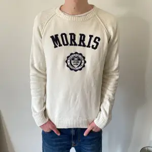 Säljer en Morris tröja i storlek M. 8/10 skick, sparsamt använd. Nypris: 1300kr, Vårt pris: 299kr. Modellen är 190 cm lång. Hör av er vid frågor eller funderingar 