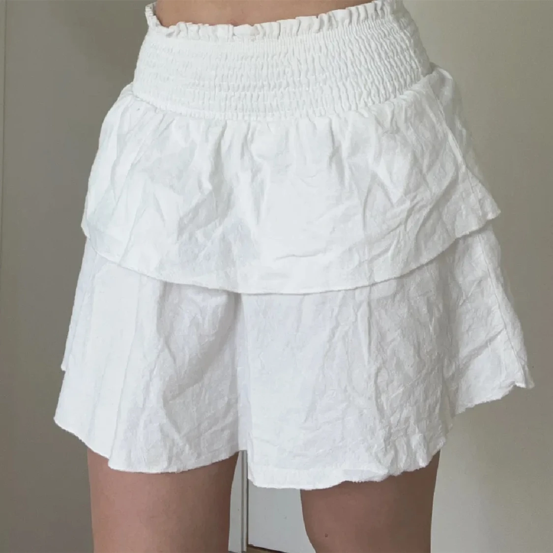 Vit volangkjol🤍🤍 - 90