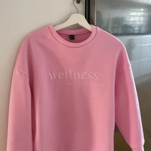 Rosa tjock tröja  - Super fin tjock tröja 