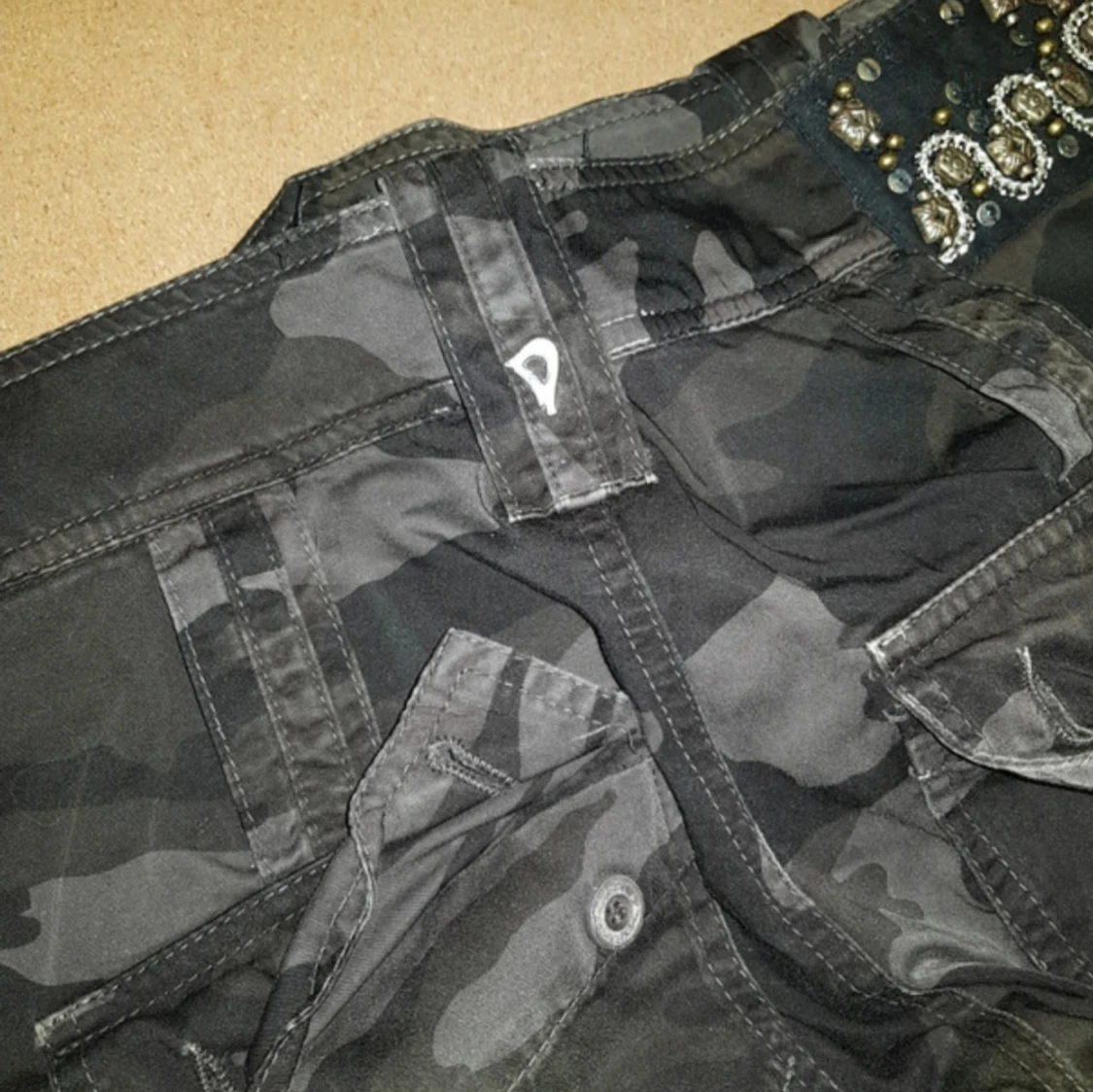 Cameo Cargo Byxor med Smycken⚜