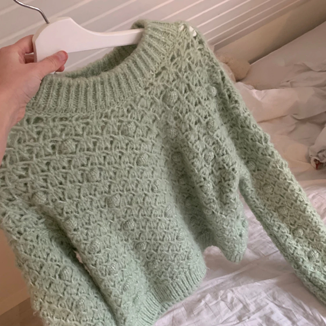 Stickad tröja mango - 90