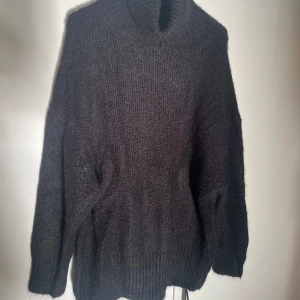 Stickad polo - Fin stickad polo tröja, använd 2 gånger