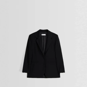 Kavaj från bershka  - Använd ett fåtal gånger och ser ut som ny:) Passar både xs och s då den är superfin lite större! Kom gärna med prisförslag 