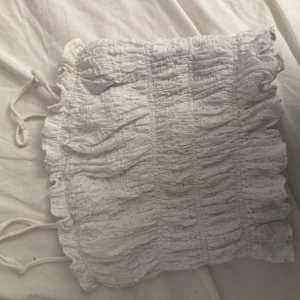 Söt sommar topp - Fin söt sommar topp från bikbok 