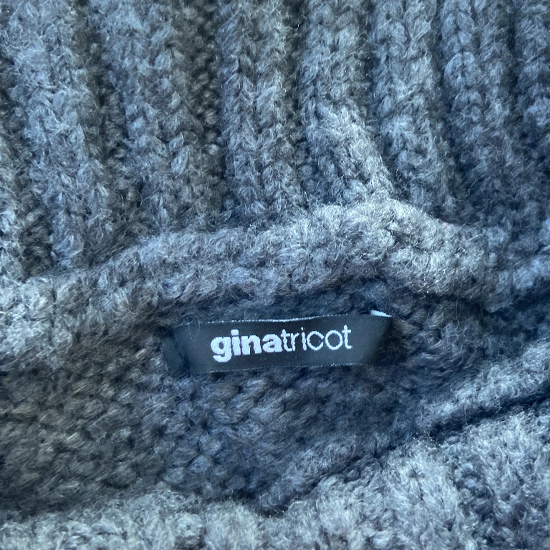 Stickad ”fold top” - 91